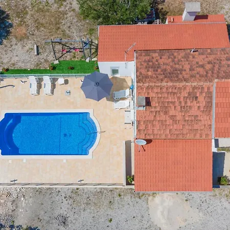 Korcula Pelegrin Close To The Sea