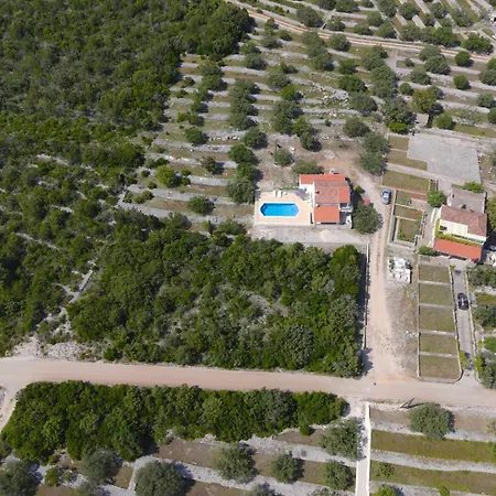 Korcula Pelegrin Close To The Sea